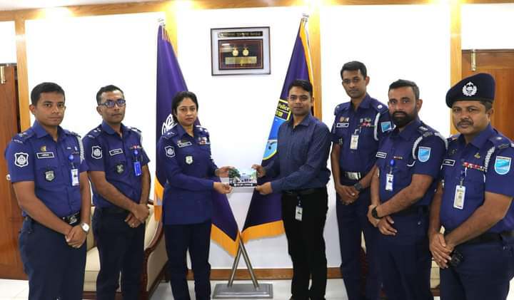 গোপালগঞ্জের পুলিশ সুপার কর্তৃক বদলিজনিত বিদায় সংবর্ধনা প্রদান