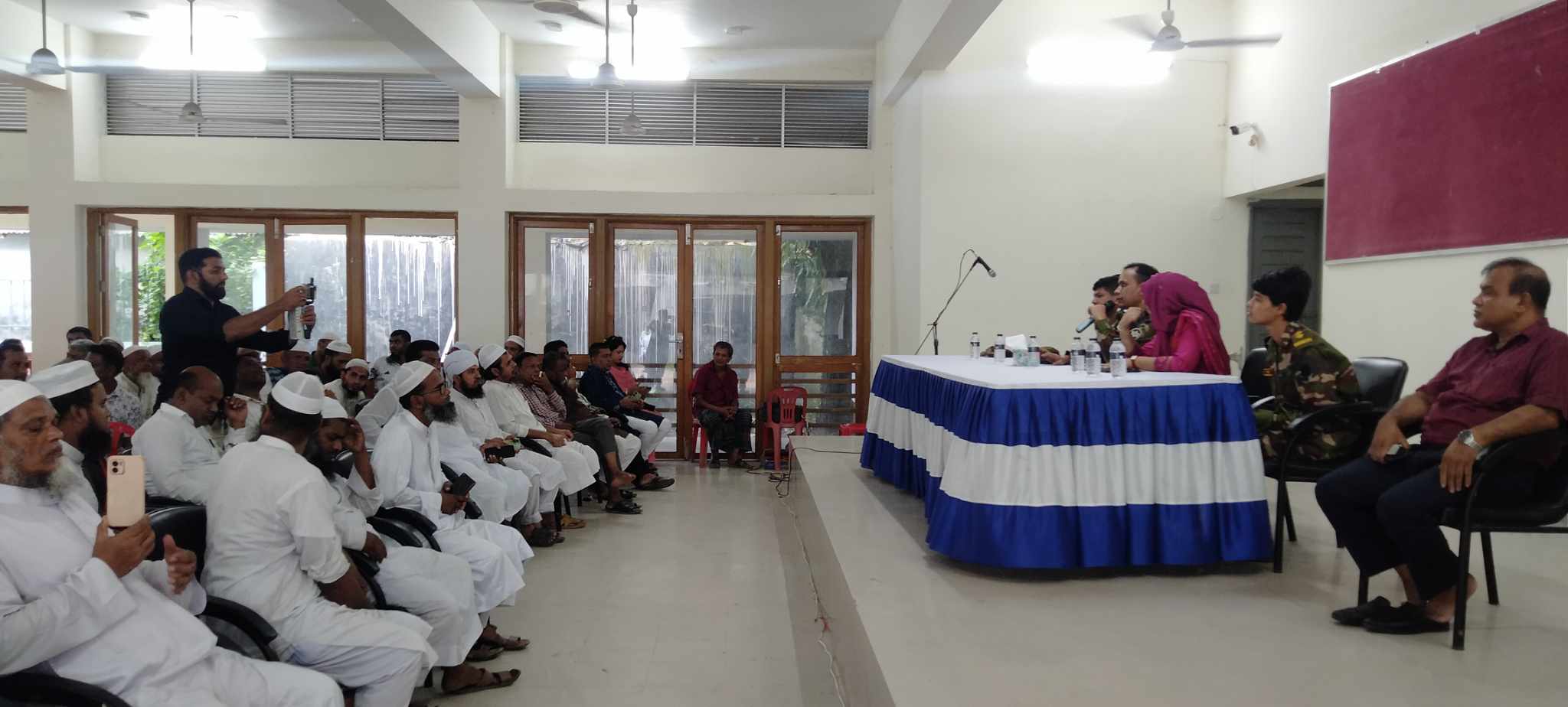 গফরগাঁও  উপজেলা প্রশাসনের উদ্যোগে আইন শৃঙ্খলা রক্ষায় বিশেষ সভা অনুষ্ঠিত।