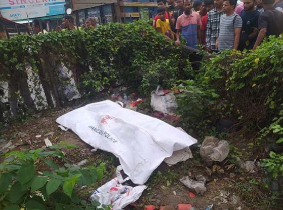 গাজীপুরে মহাসড়কের পাশ থেকে যুবকের মরদেহ উদ্ধার।