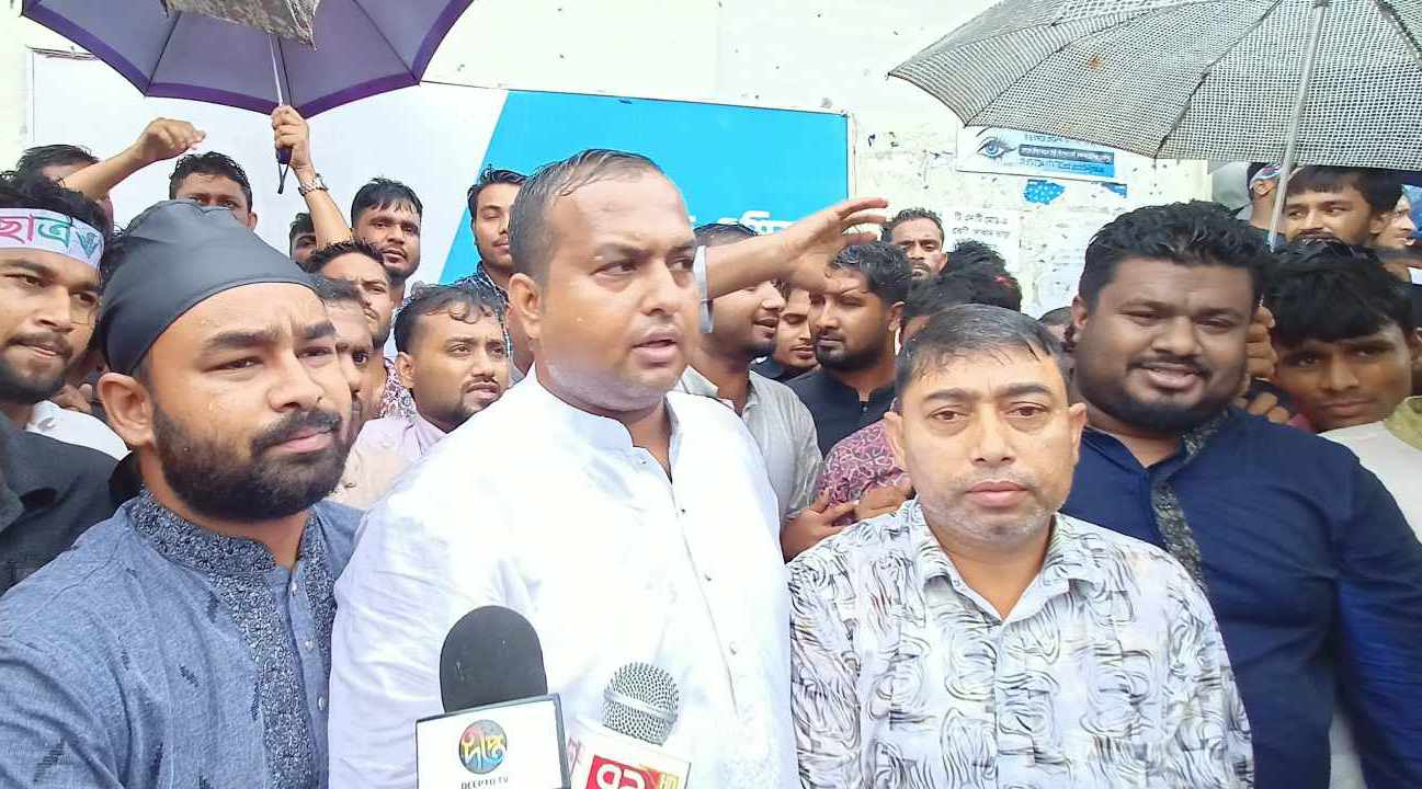 শিবচরে তরুণরা সবাই এক বলে মন্তব্য করেছেন; কেন্দ্রীয় ছাত্রদল নেতা সোহেল রানা’।