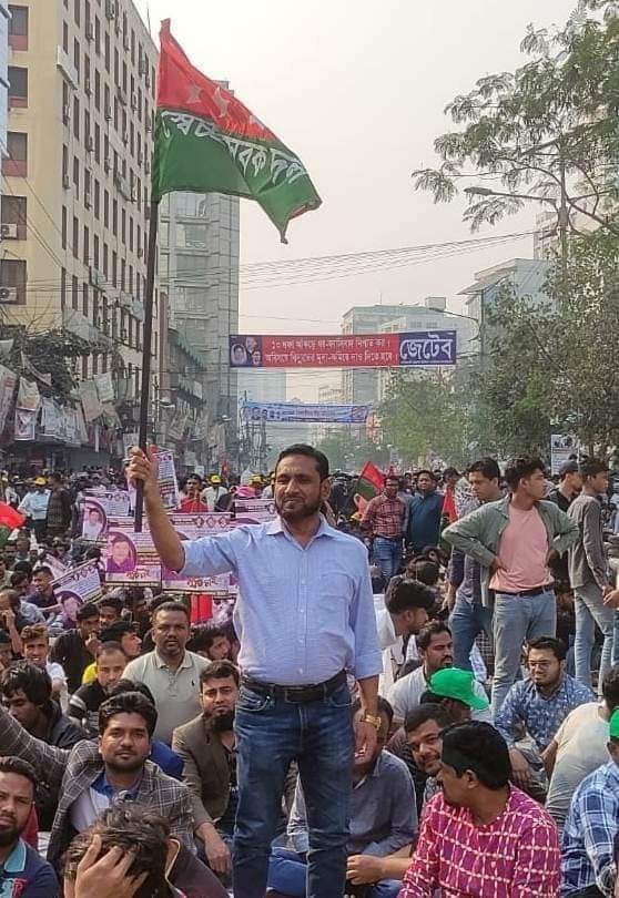 শুভ  জন্মদিনে ফুলেল শুভেচছায় শিক্ত হলেন  আশরাফ নেওয়াজ চৌধুরী,