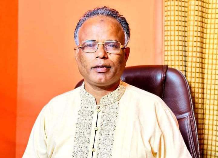 চাঁপাইনবাবগঞ্জে আঃলীগ নেতা আব্দুল হাকিম গ্রেফতার।