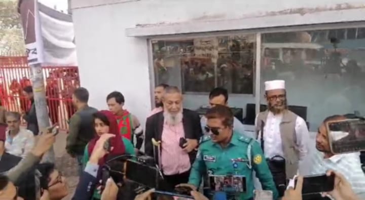 সাংবাদিকদের সাথে খারাপ আচরণে এসআই ফয়সালকে   প্রত্যাহার