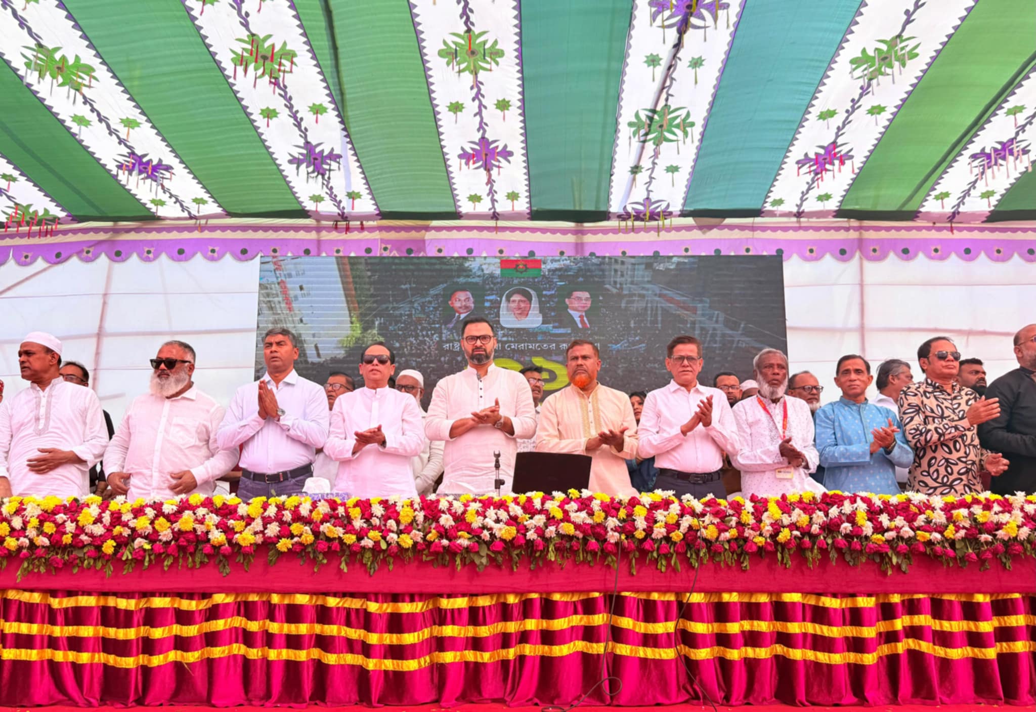 একটি গোষ্ঠী স্বৈরাচারী মনোভাব নিয়ে কথা বলছে : আমিনুল হক