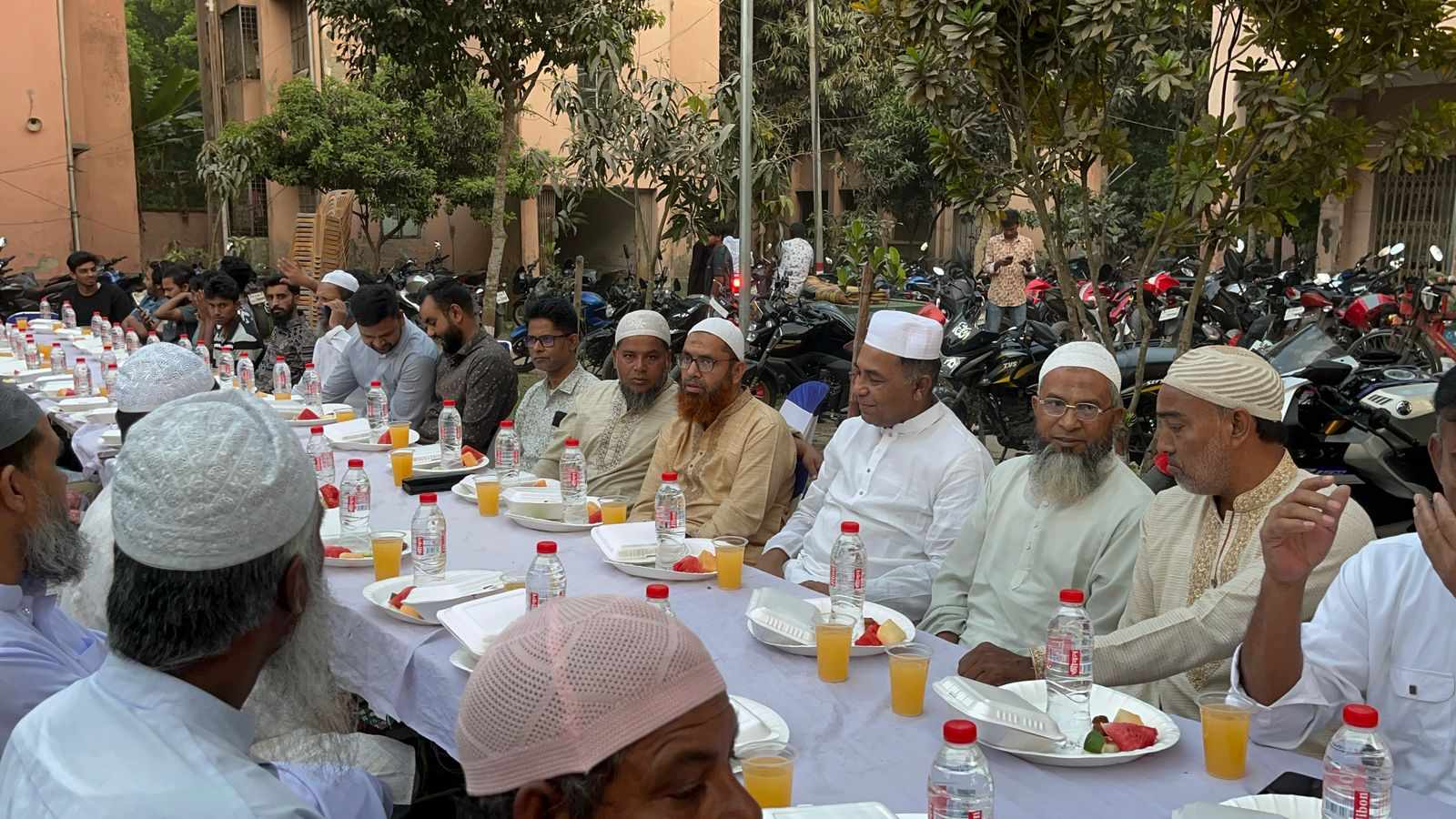 শিবচরে ছাত্র-সমাজের উদ্যোগে ইফতার ও দোয়া মাহফিল অনুষ্ঠিত