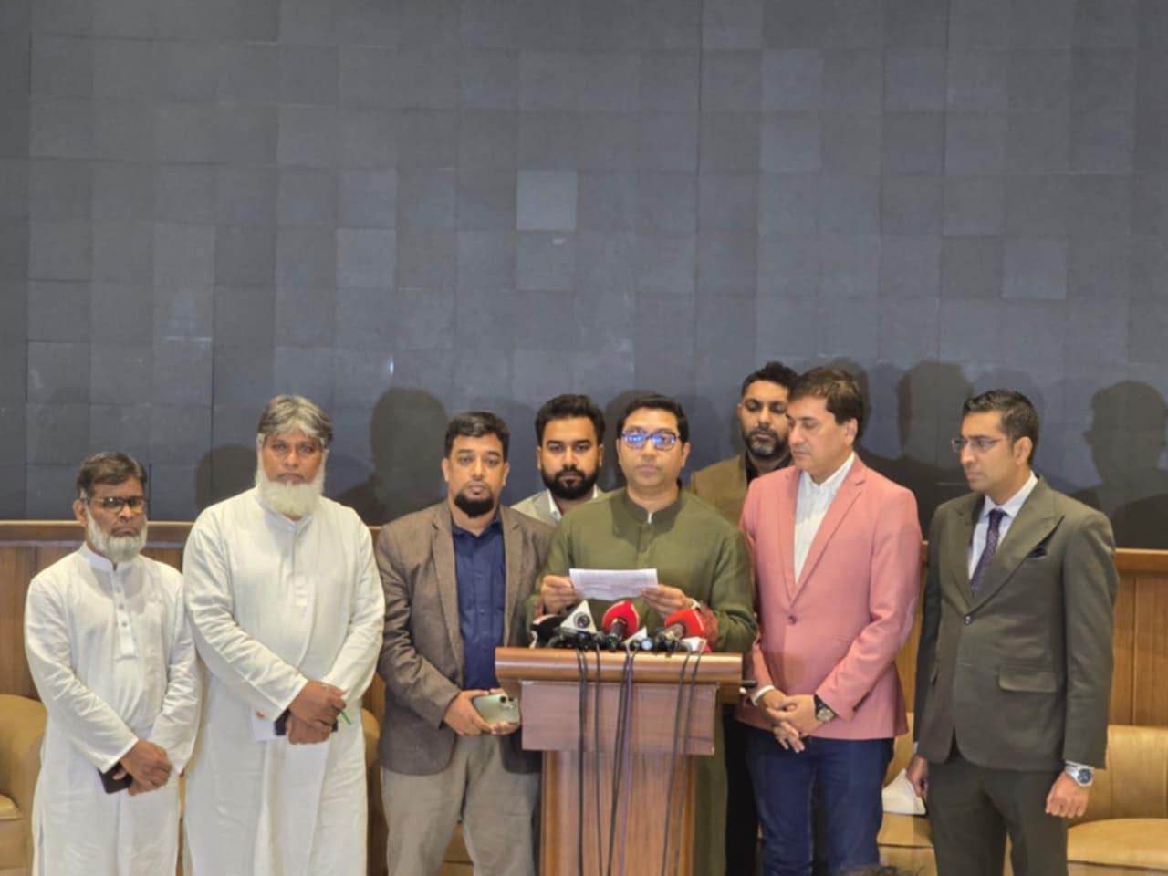 আওয়ামী লীগকে নিষিদ্ধ করাই সর্বপ্রথম সংষ্কারঃ ববি হাজ্জাজ