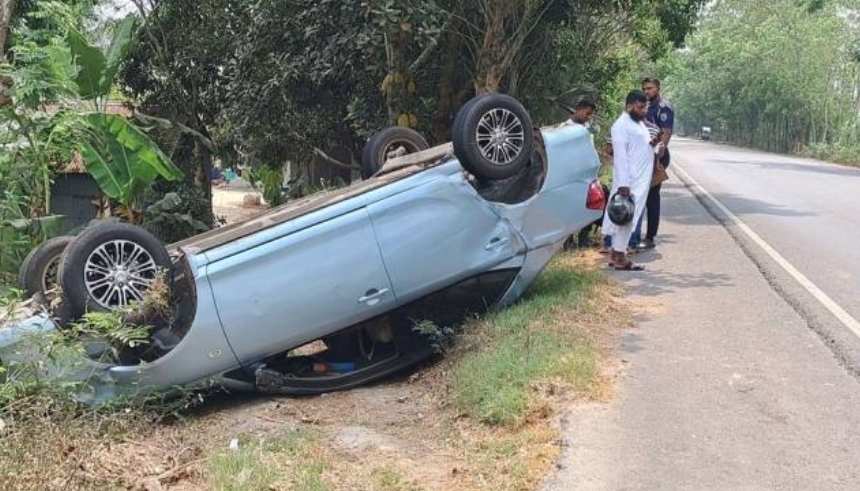 গোপালগঞ্জে পৃথক – দুইটি সড়ক দুর্ঘটনায় ২০জন আহত।