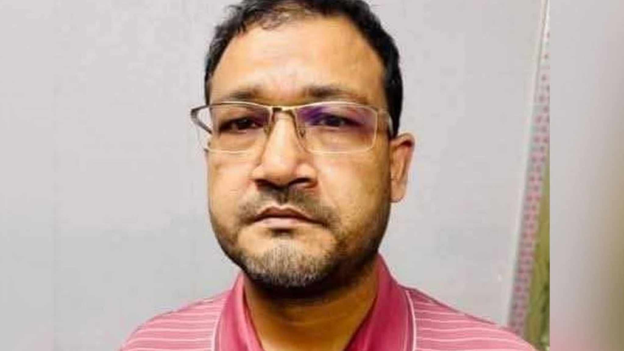 সাবেক মেয়র জামিনে মুক্তি পেয়ে জেল গেইটে আবার গ্রেপ্তার।