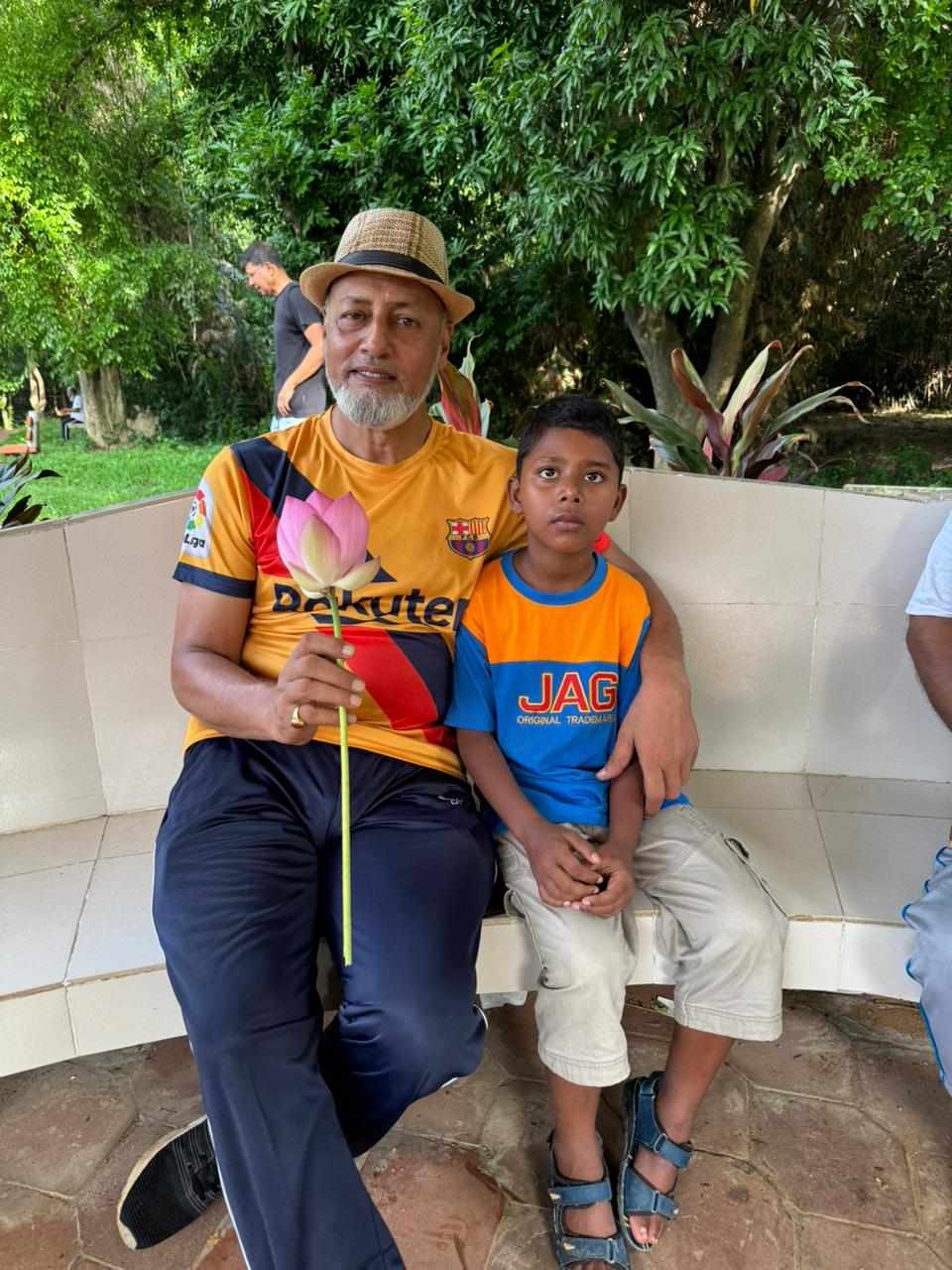 গোপালগঞ্জের অতিরিক্ত পুলিশ সুপার আবু সালেহ আনসার উদ্দিন – এতিম ছেলের ‘বাবা’ হলেন।