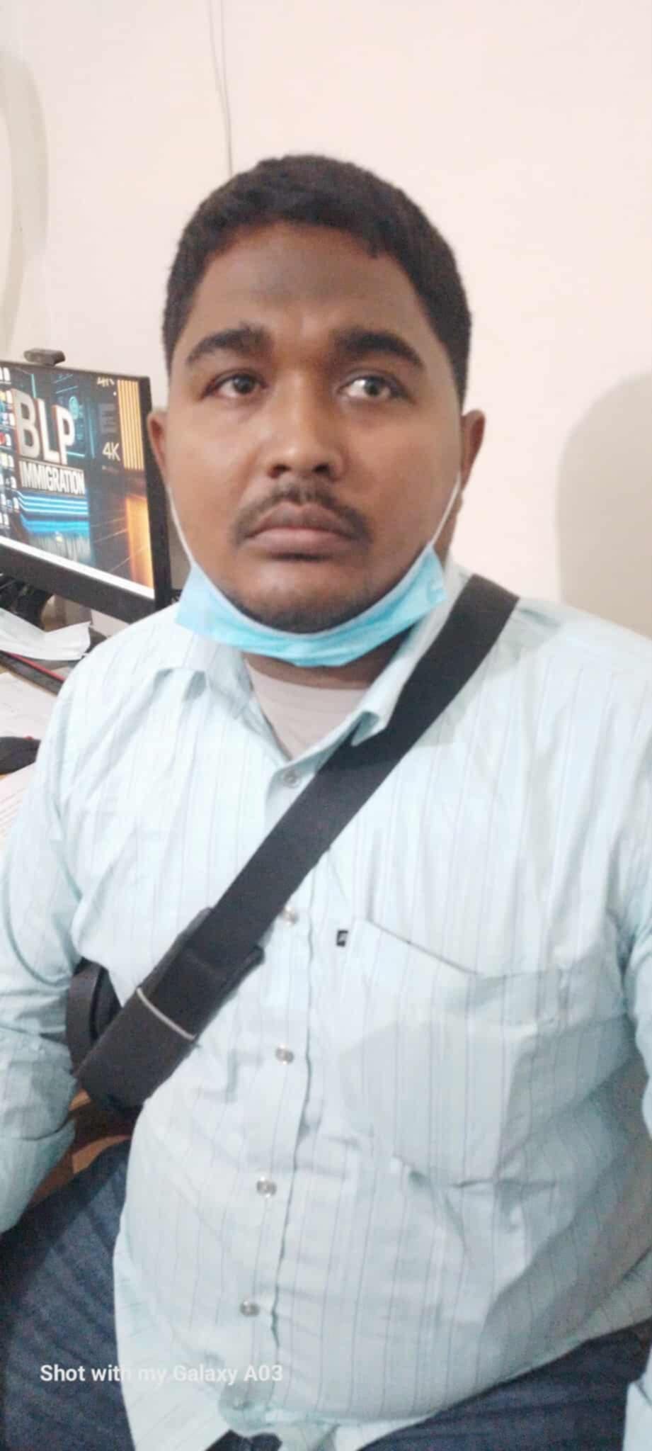 বেনাপোল ইমিগ্রেশনে ভারতে প্রবেশের সময় একাধিক মামলার আসামি আটক।