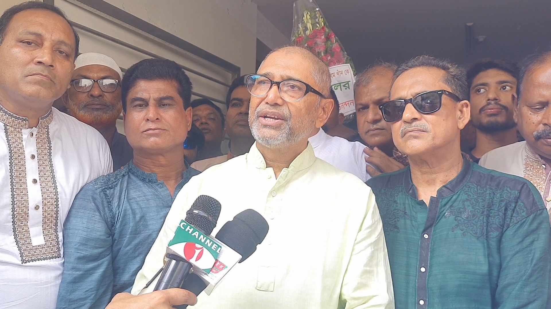 বিএনপিতে কোন চাঁদাবাজ-দখলবাজদের স্থান হবে না :আহমেদ আযম খান।