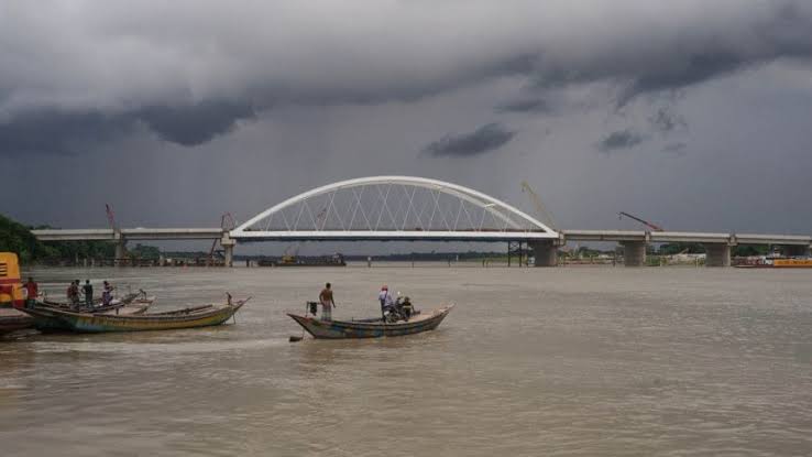 গোপালগঞ্জের কাশিয়ানীতে মধুমতী নদীতে গোসলে নেমে কিশোরী নিখোঁজ।