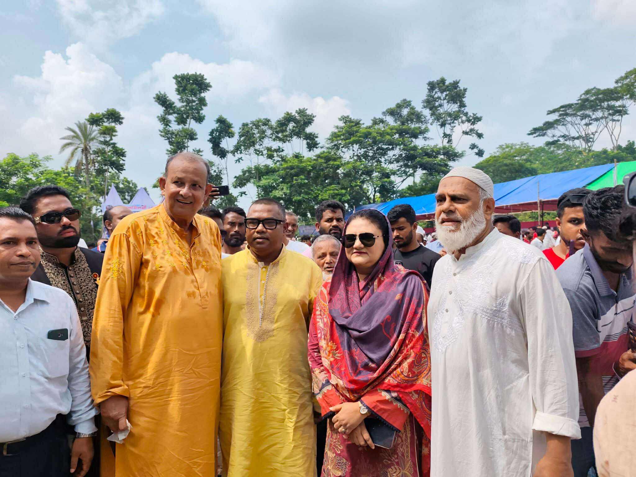 মাদারীপুরের শিবচরে ঈদ পূর্নমিলনীতে বিএনপি নেতাকর্মীদের ঢল।