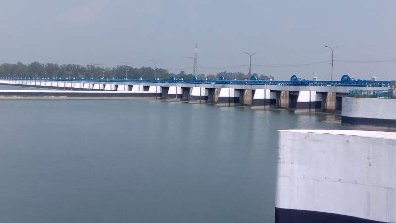 তিস্তার পানি বিপদসীমা ছাড়িয়েছে: বন্যা আতঙ্কে স্থানীয়রা