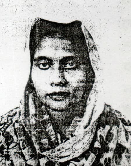 গলাচিপায় যৌতুক মামলা করে আসামীদের ভয়ে পালিয়ে বেড়াচ্ছে বাদী শাবনুর।