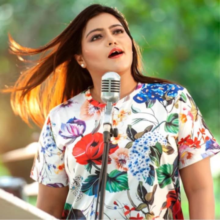 তরুন প্রজন্মের জন্য নতুন গান নিয়ে আসছেন কন্ঠ শিল্পী তমালিকা।