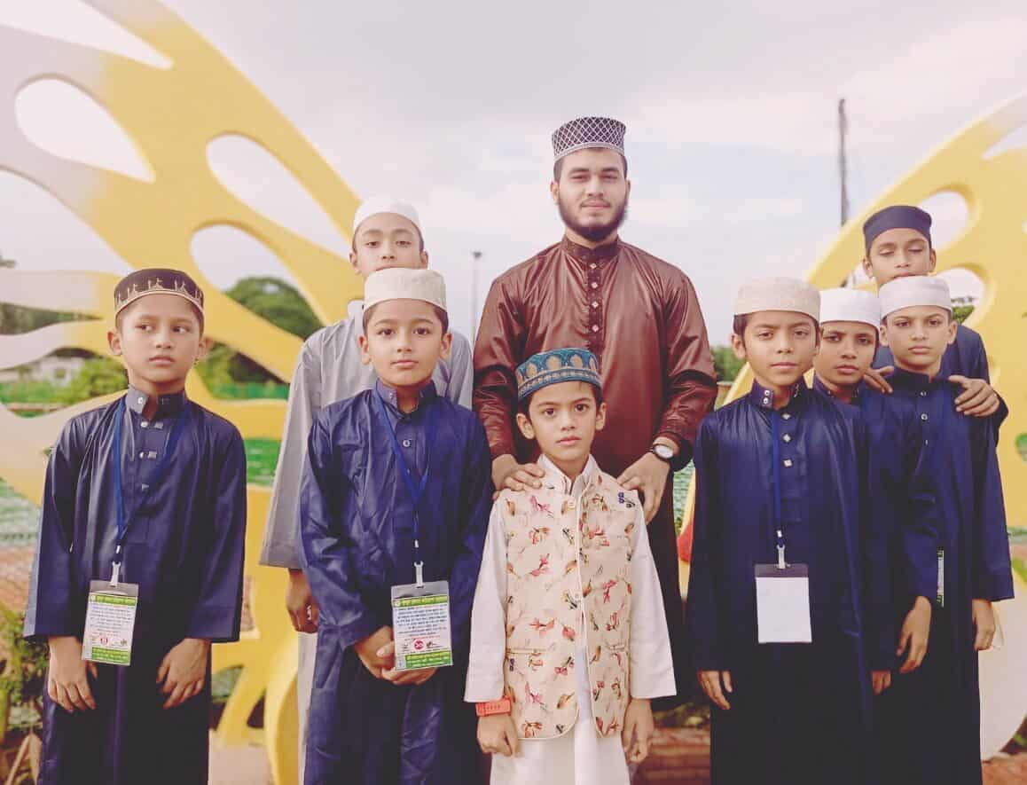 পটিয়ায় কানযুল ঈমান হিফযুল   কুরআন মডেল  মাদরাসার ছাত্রদের নিয়ে দিন ব্যাপী আনন্দ ভ্রমণ।