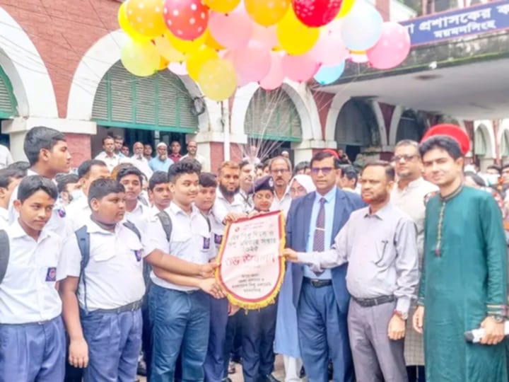 শিশুরা জাতির ভবিষ্যৎ ময়মনসিংহে বিশ্ব শিশু দিবস উদযাপিত অনুষ্ঠানে বিভাগীয় কমিশনার।