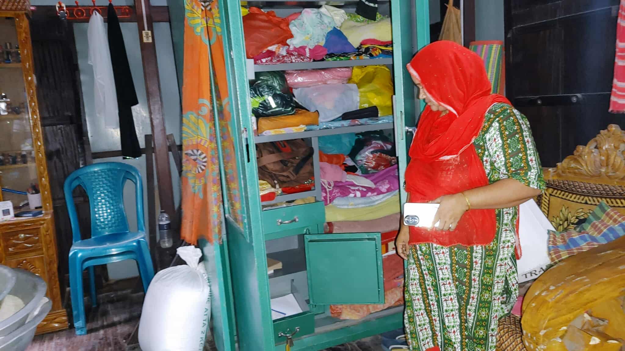 সিরাজদিখানে বসতঘরের টিন কেটে দুর্ধর্ষ চুরি