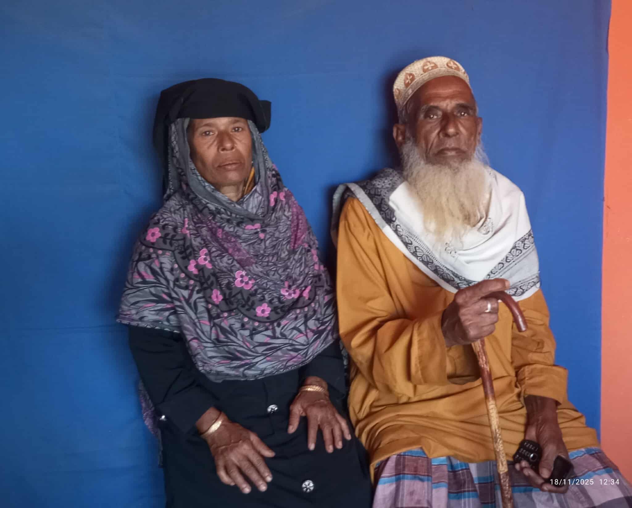 গলাচিপায় রেকর্ডীয় ও পৈত্রিক সম্পত্তিতে প্রভাবশালীদের  বাধা বৃদ্ধলোক মানুষের দ্বারে দ্বারে