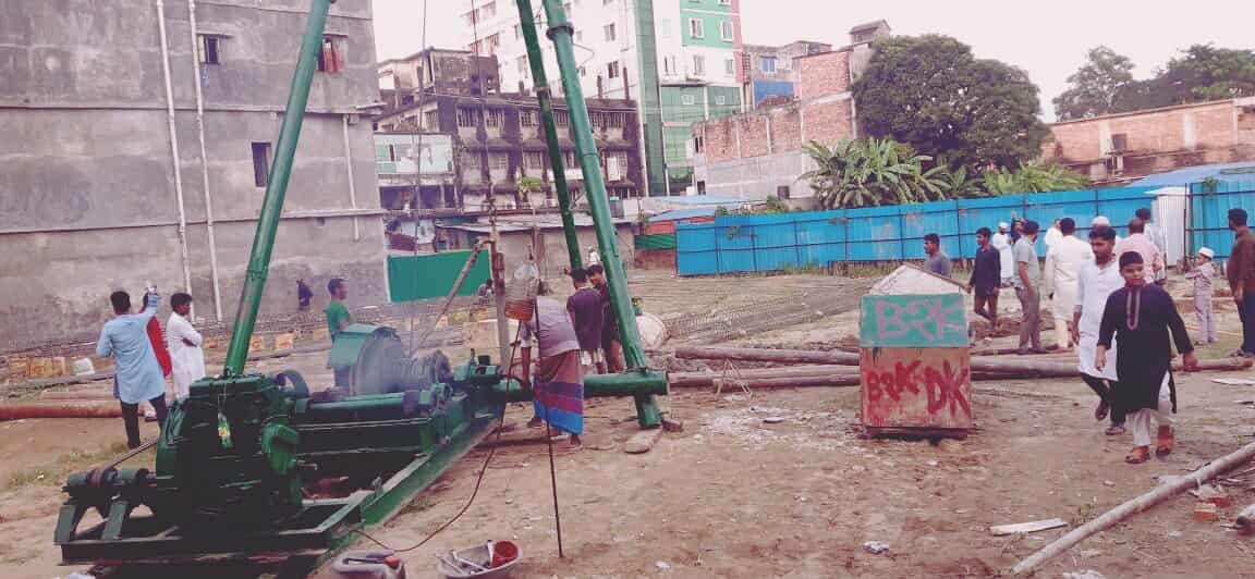 পটিয়া পৌর সদরে আধুনিক মানে এনডিসি মেগাসিটি নির্মাণের পাইলিং এর কাজ উদ্বোধন।