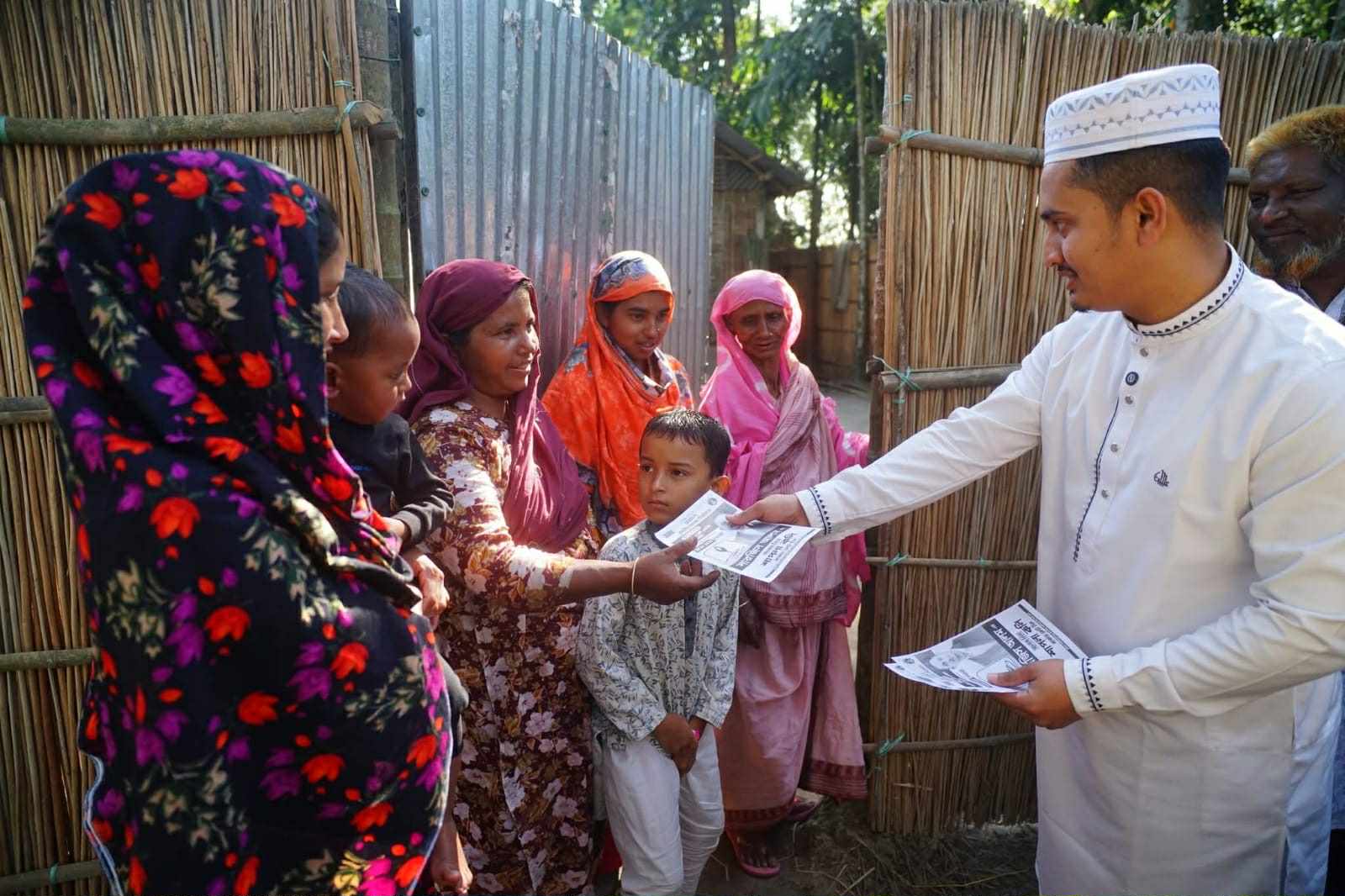 পঞ্চগড়-১: নির্বাচনী আচরণবিধি লঙ্ঘনের অভিযোগ, প্রশাসনের নীরবতা.