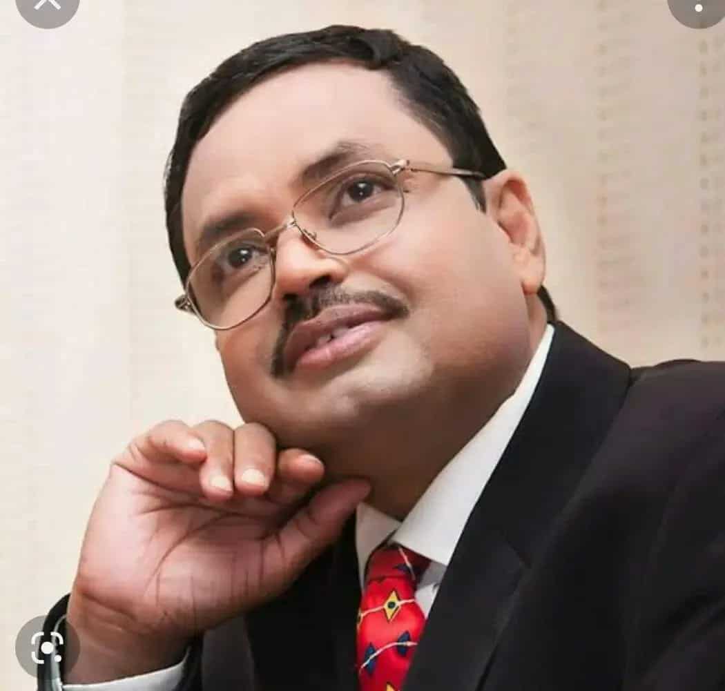 চলচ্চিত্র পরিচালক সমিতির সদস্য হলেন আবুল হোসেন মজুমদার,