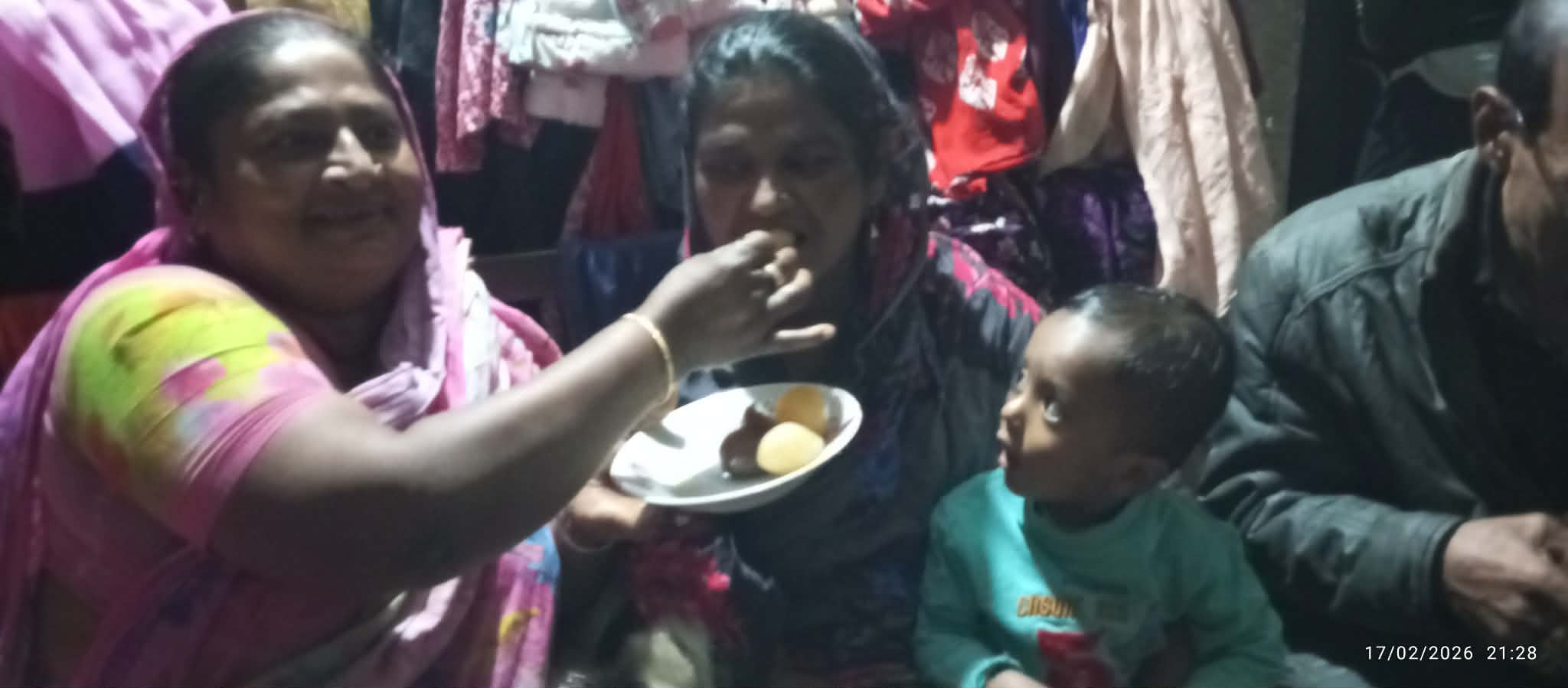 ভিপি নুরের প্রতিমন্ত্রী হওয়ায় গলাচিপায় ৫ নম্বর ওয়াডে মিষ্টিমুখ।