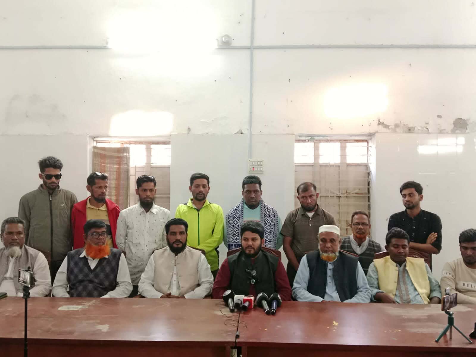 গলাচিপায় গণঅধিকার পরিষদের সংবাদ সম্মেলন