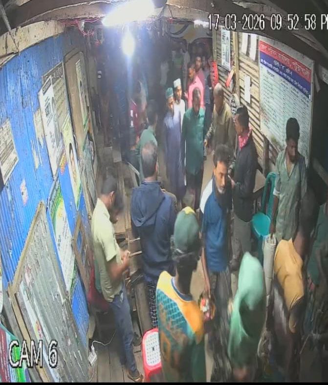 গলাচিপার হরিদেবপুর খেয়াঘাটে দখল ও ভাঙচুর, নগদ টাকা লুটের অভিযোগ।