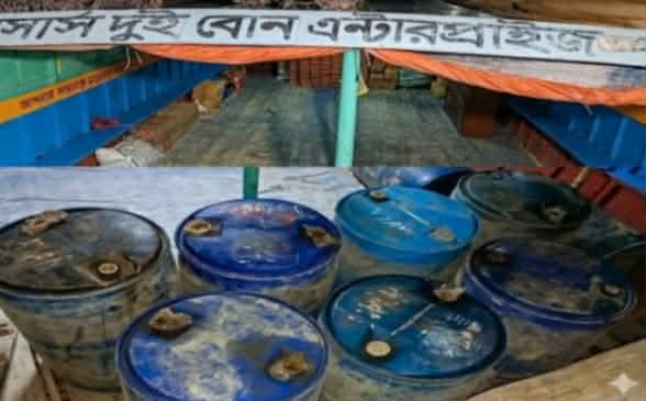 গলাচিপায় দুই ট্রলার থেকে ২ হাজার লিটার ডিজেল জব্দ,