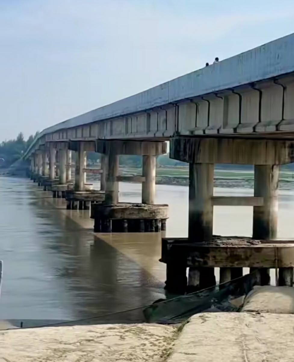 কোম্পানীগঞ্জ ও সোনাগাজী উপজেলার সাহেবেরঘাট ব্রিজ ঝুঁকিপূর্ণ বিবেচনায় গণবিজ্ঞপ্তি জারি,