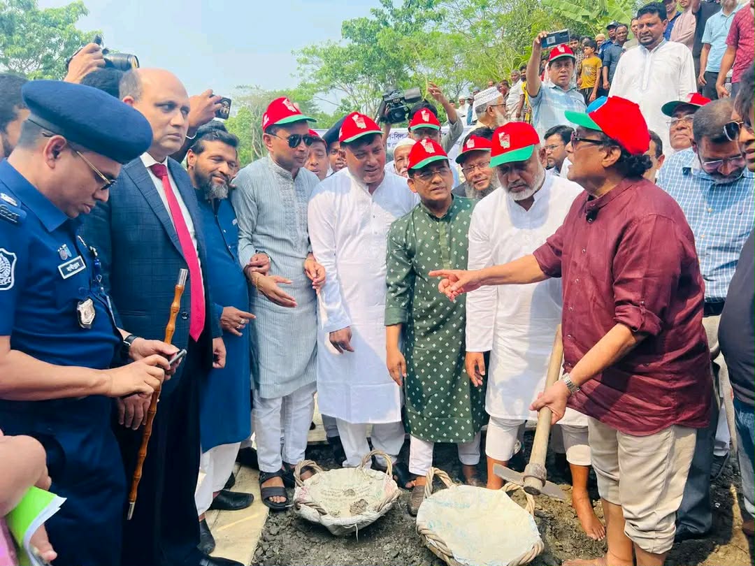 কোটালীপাড়ায় খাল খনন কর্মসূচি উদ্বোধন, ওড়াকান্দি ঠাকুরবাড়ি মেলা পরিদর্শনে সংস্কৃতি প্রতিমন্ত্রী