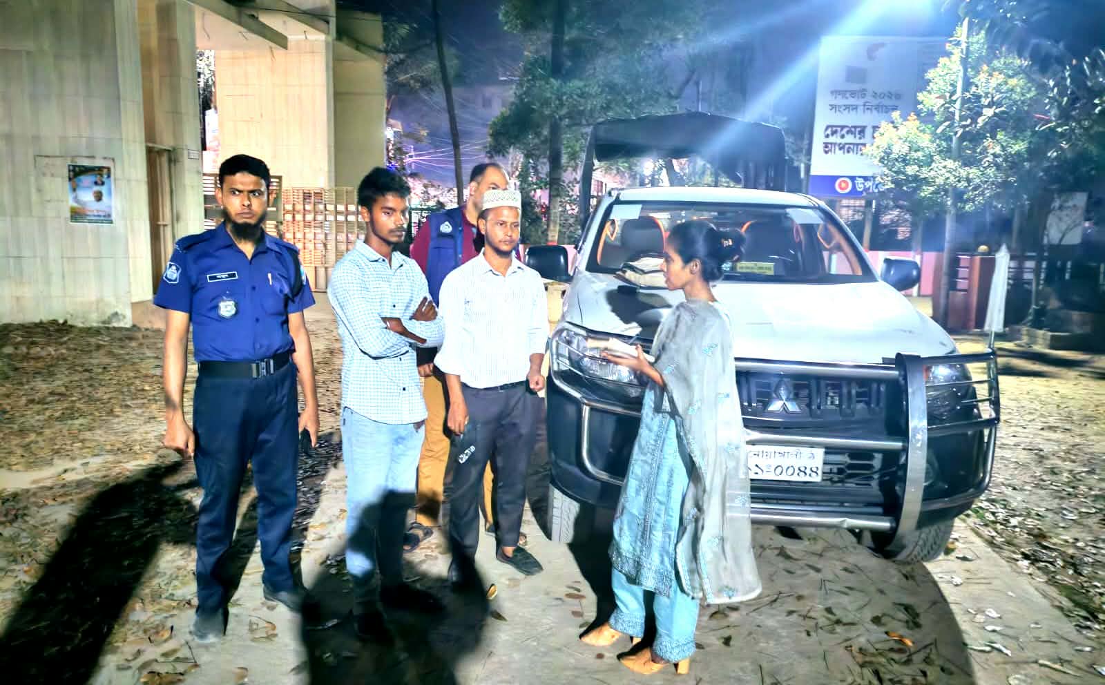 কোম্পানীগঞ্জে অবৈধ বালুবাহী ড্রাম ট্রাক ও লাইসেন্স বিহীন চালকের বিরুদ্ধে ভ্রাম্যমাণ আদালতের অভিযান।