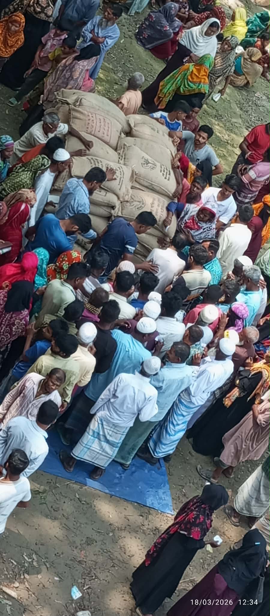 গলাচিপায় ঈদ উপহার হিসেবে ভিজিএফ চাল বিতরণ