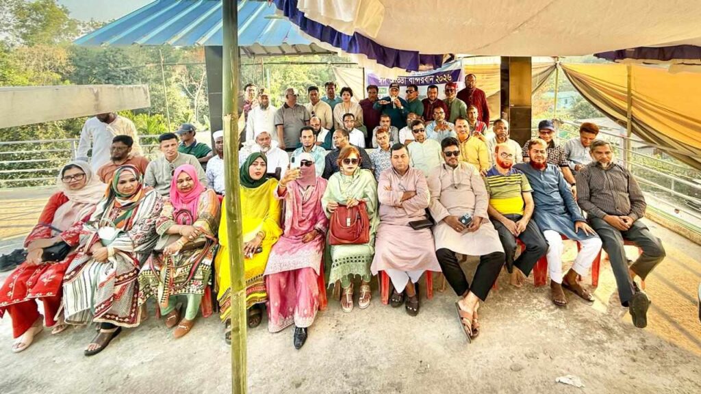 এসএসসি ’৯১ চট্টগ্রাম বিভাগের ঈদ আড্ডা বান্দরবানে: বন্ধুত্বে মিলনমেলা, মানবিক উদ্যোগ জোরদারের প্রত্যয়* 1 received 3136291389896971 || Dailydeshsomoy