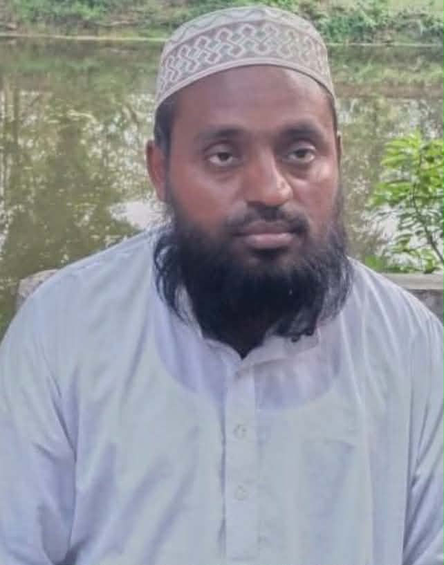 আজানের সুরে ঢেকে রাখা এক জীবনের কান্না—গলাচিপা হাসপাতাল মসজিদের মোয়াজ্জেমের আকুল আবেদন।