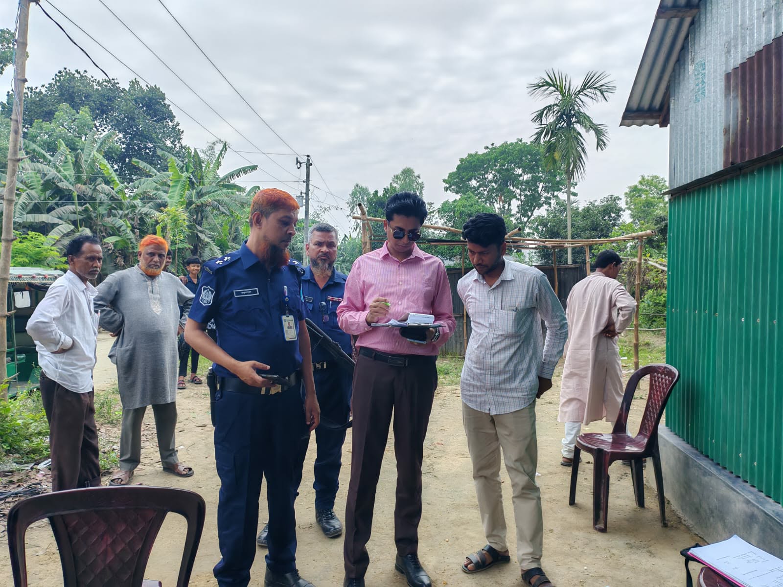 বাসাইলে অবৈধভাবে মাটি কাটায় এক লাখ টাকা জরিমানা,