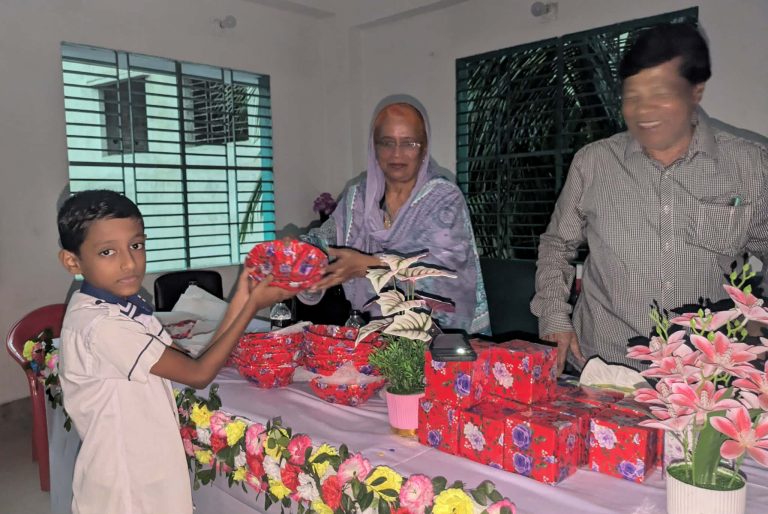 received 951882690917445 || Dailydeshsomoy