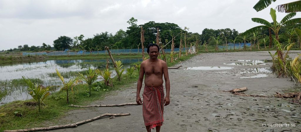 রাঙ্গাবালীতে মনোহর চন্দ্রশীলের জমির দায়িত্ব নিলেন ওয়ার্ড বিএনপির সভাপতি 1 received 1912125202802091 || Dailydeshsomoy