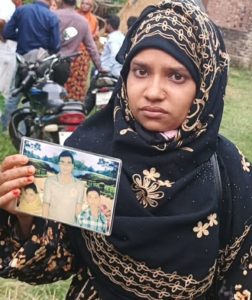 ১২,লাখ টাকা যৌতুক নিয়েও দ্বিতীয় বিয়ের অভিযোগ সেনা সদস্যের বিরুদ্ধে, ছয় বছর ধরে বিচারহীন প্রথম স্ত্রীর আহাজারি, 2 received 2538340169970746 || Dailydeshsomoy