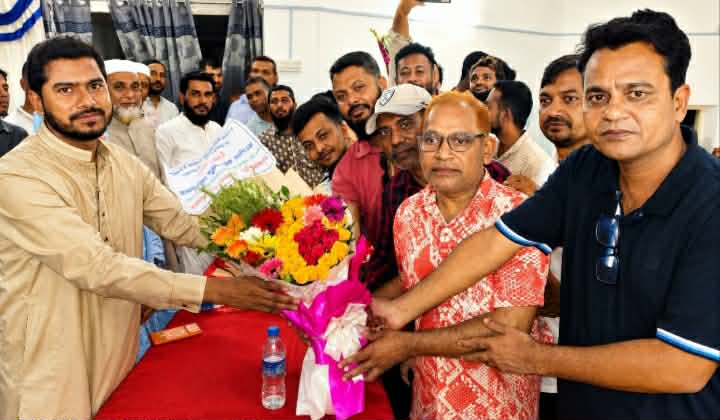 প্রতিমন্ত্রী নুরুল হকের সাথে গলাচিপা প্রেসক্লাবের আহ্বায়ক কমিটির সৌজন্য সাক্ষাৎ, 1 received 866477226125370 || Dailydeshsomoy