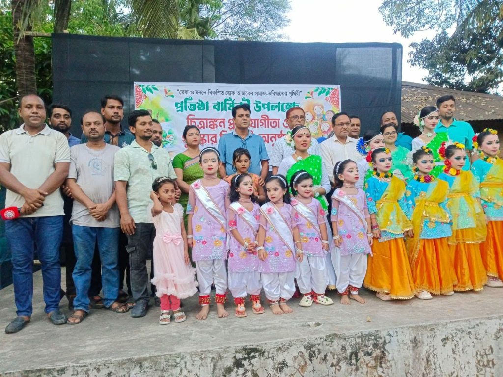 গলাচিপায় আবদুল গনি স্মৃতি পাঠাগারের পুরস্কার বিতরণ ও সাংস্কৃতিক অনুষ্ঠান অনুষ্ঠিত, 1 received 922163090594503 || Dailydeshsomoy