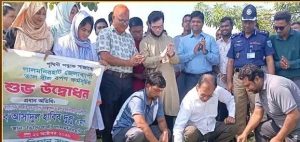 লালমনিরহাট জেলা ব্যাপী সবুজ সেবার উদ্যোগে তাল গাছ রোপন কমসূচির উদ্বোধন। 5 received 1072123875650078 || Dailydeshsomoy
