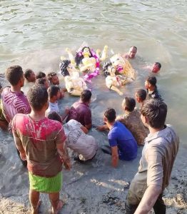 লালমনিরহাট জেলায় উৎসবমুখর ও শান্তিপূর্ণভাবে শেষ হলো শারদীয় দুর্গাপূজা ২০২৬।, 4 received 2369350640536107 || Dailydeshsomoy